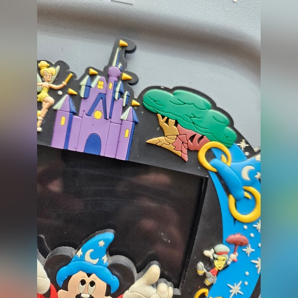 Walt Disney World Vintage Magic Kingdom Epcot Mickey Wizard Picture Frame Magnet - Picture 6 of 9